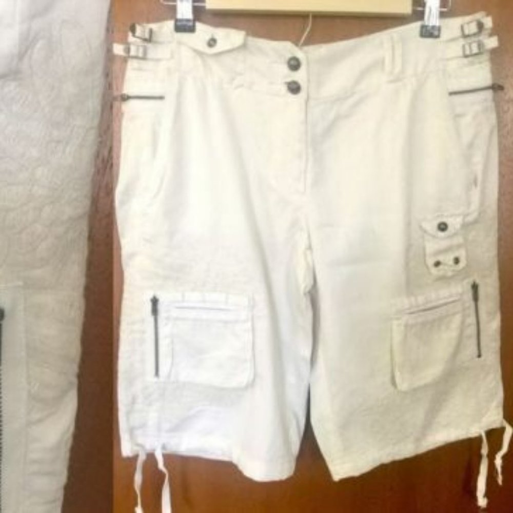 $188 ~NEW Da-Nang WHITE Embroidered Bermuda Shorts - X-SMALL- SMALL